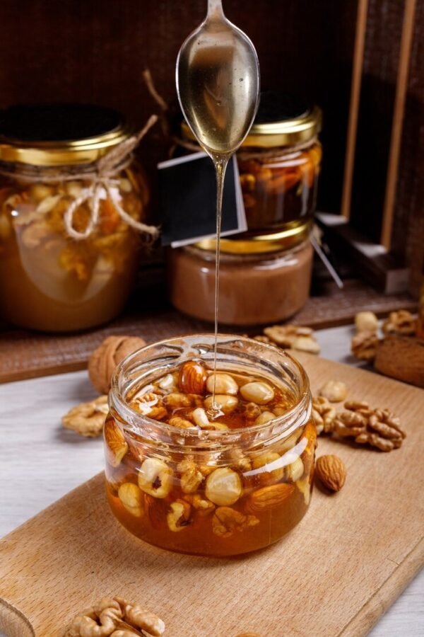 عسل مكسرات برطمان